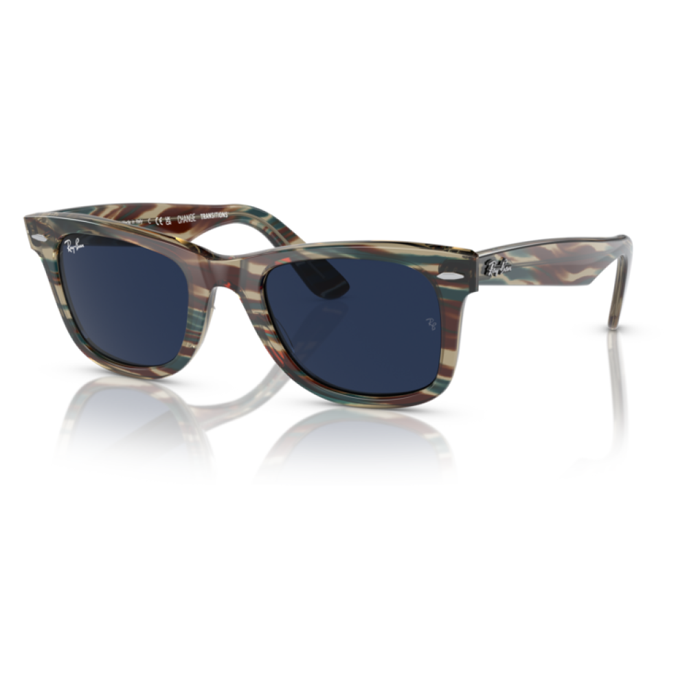 Occhiali da sole Ray-Ban Wayfarer Camouflage RB2140 1139716, colore verde con pattern camouflage e lenti blu scuro, forma classica.