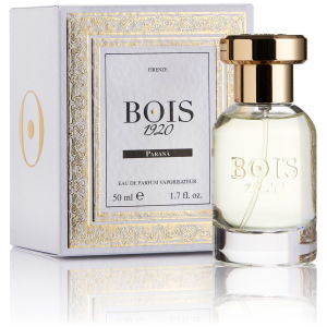 Bois 1920 Parana, eau de parfum. Elegante flacone trasparente, tappo dorato, confezione decorata in oro.