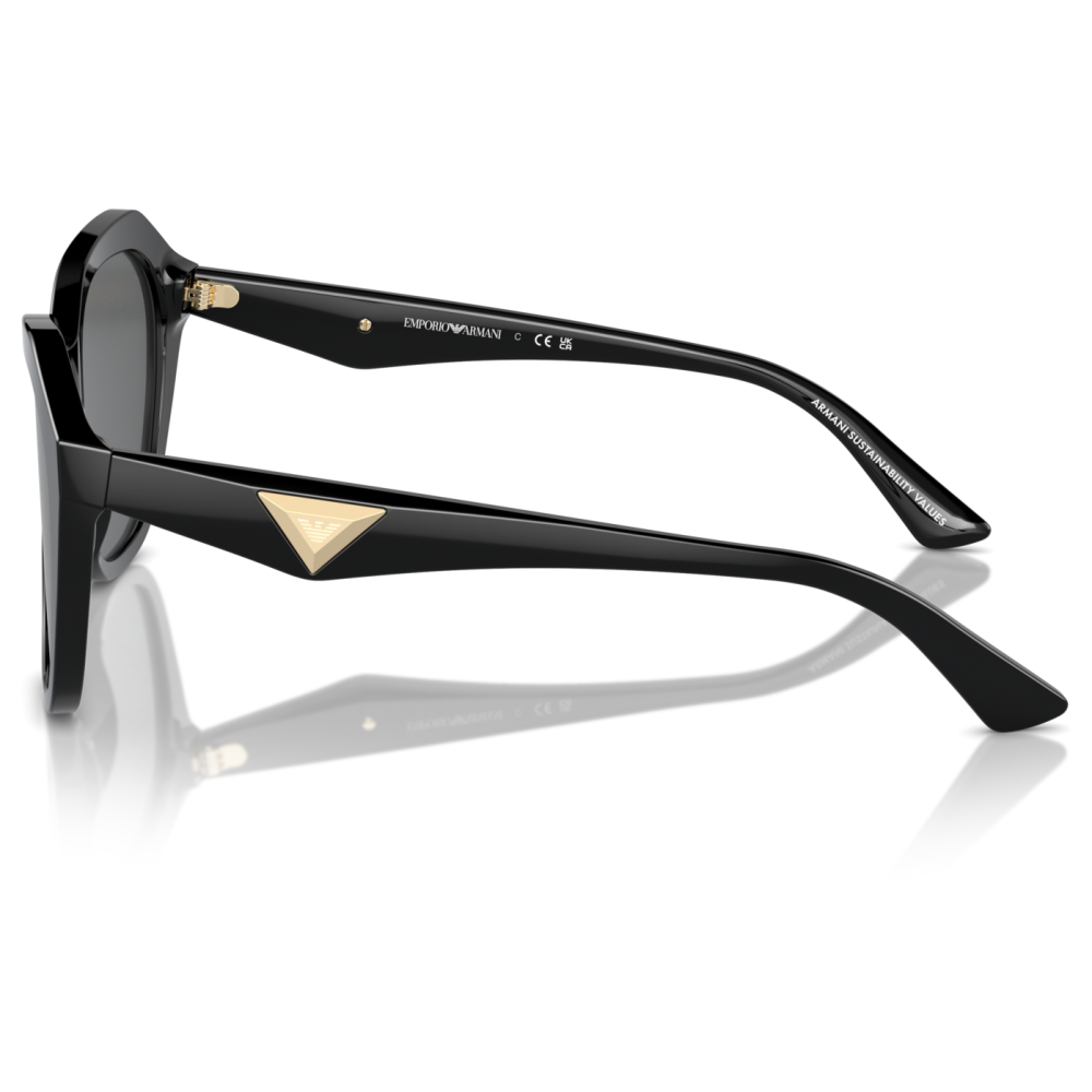 Occhiali Emporio Armani, montatura nera spessa, forma rettangolare, logo dorato sulle aste.