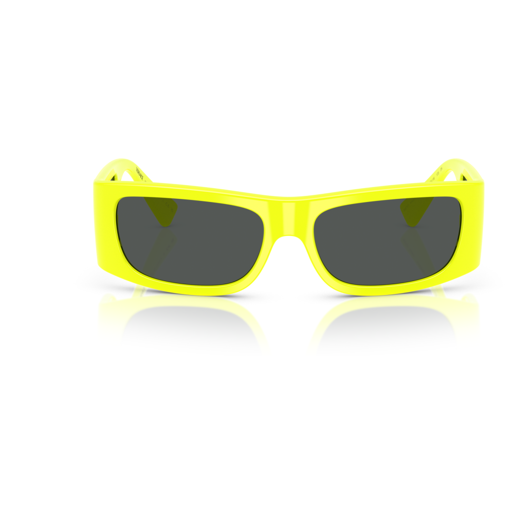 Occhiali da sole Versace rettangolari, montatura gialla fluo e lenti scure. Look moderno ed eccentrico.