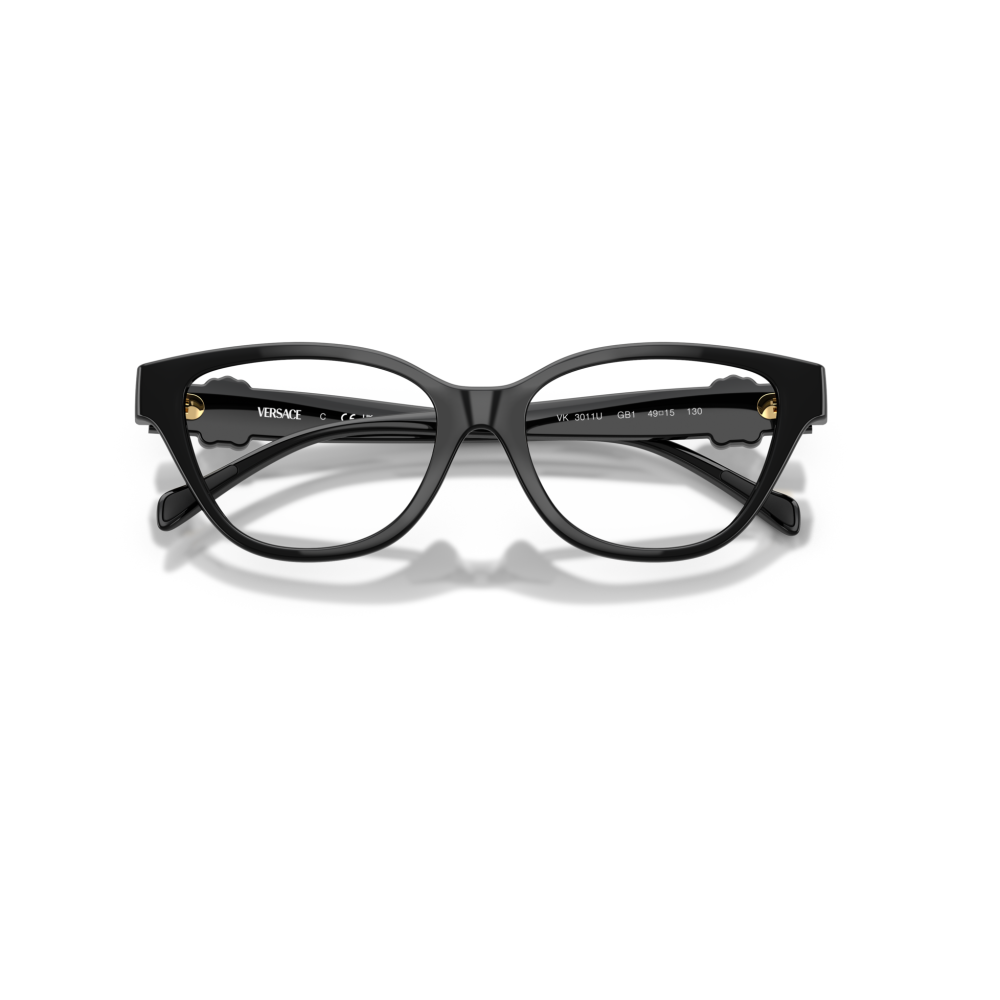 Occhiali Versace, montatura cat-eye nera con dettagli dorati.