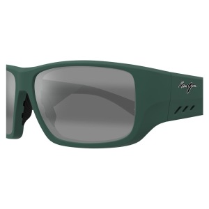 Occhiali da sole Maui Jim, montatura sportiva verde scuro, lenti grigie specchiate, design avvolgente.
